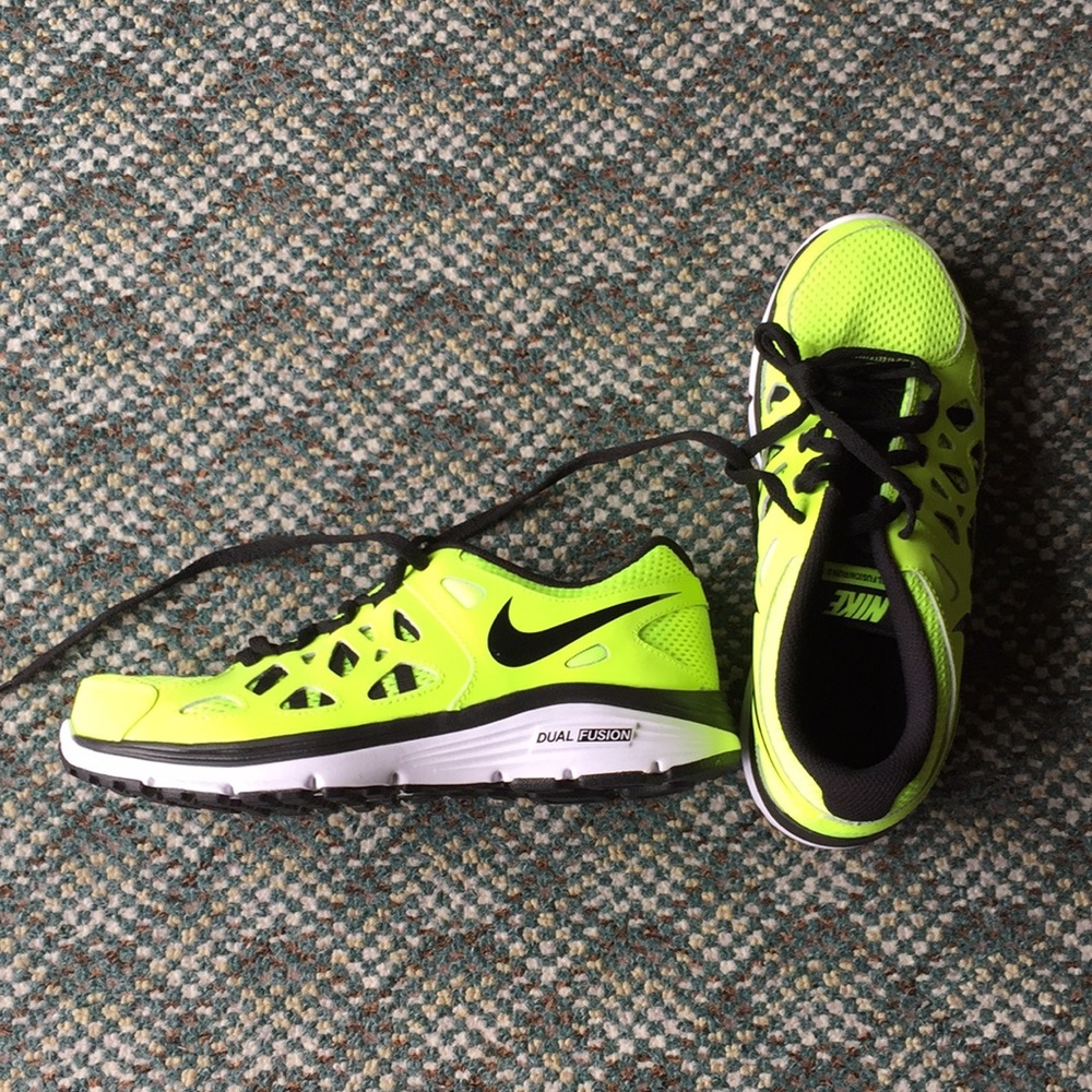 Nike dual fusion run 2 shoes